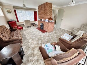 Lounge- click for photo gallery